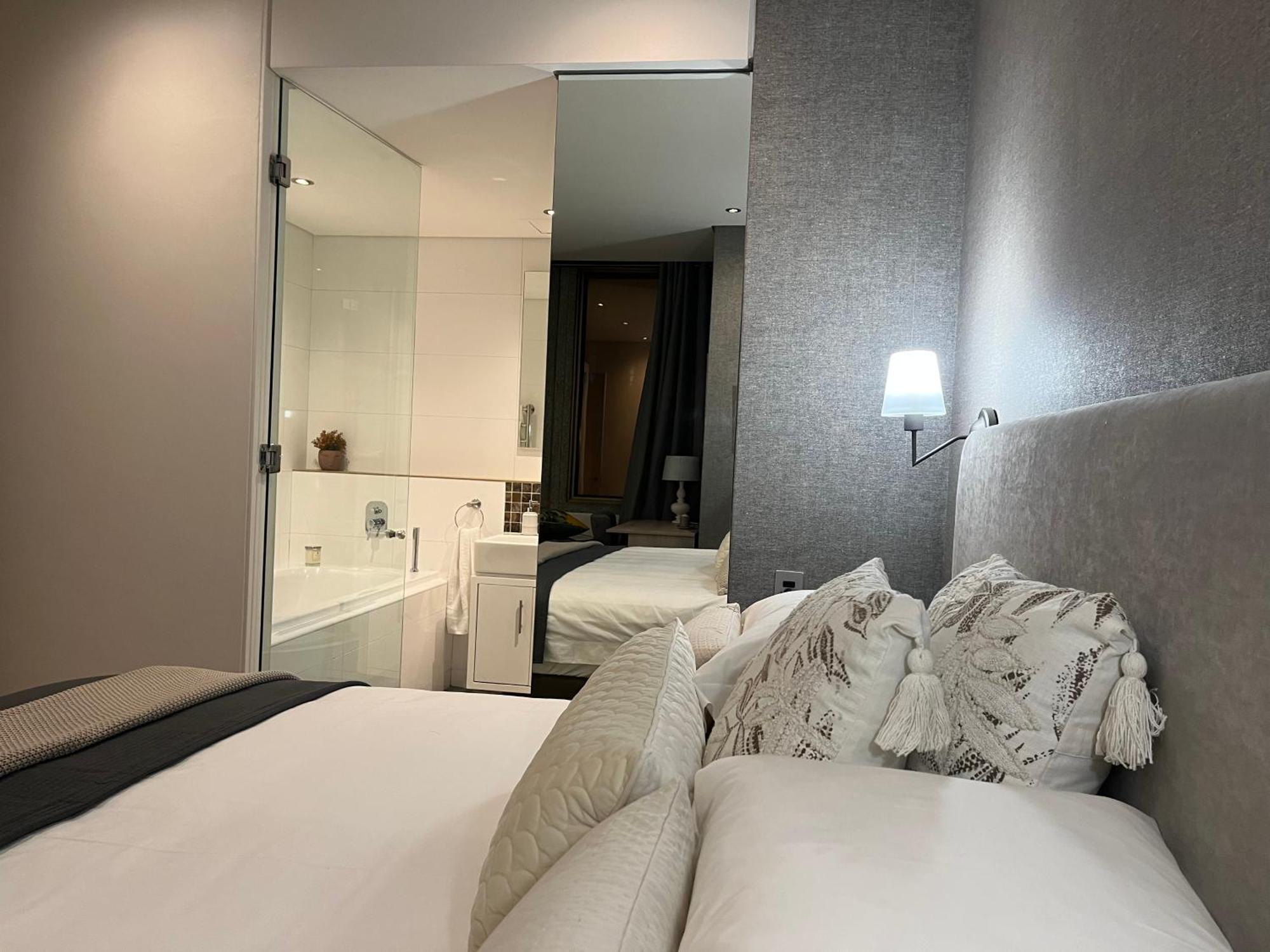 #1202 Cartwright - Bold & Stylish Apartment